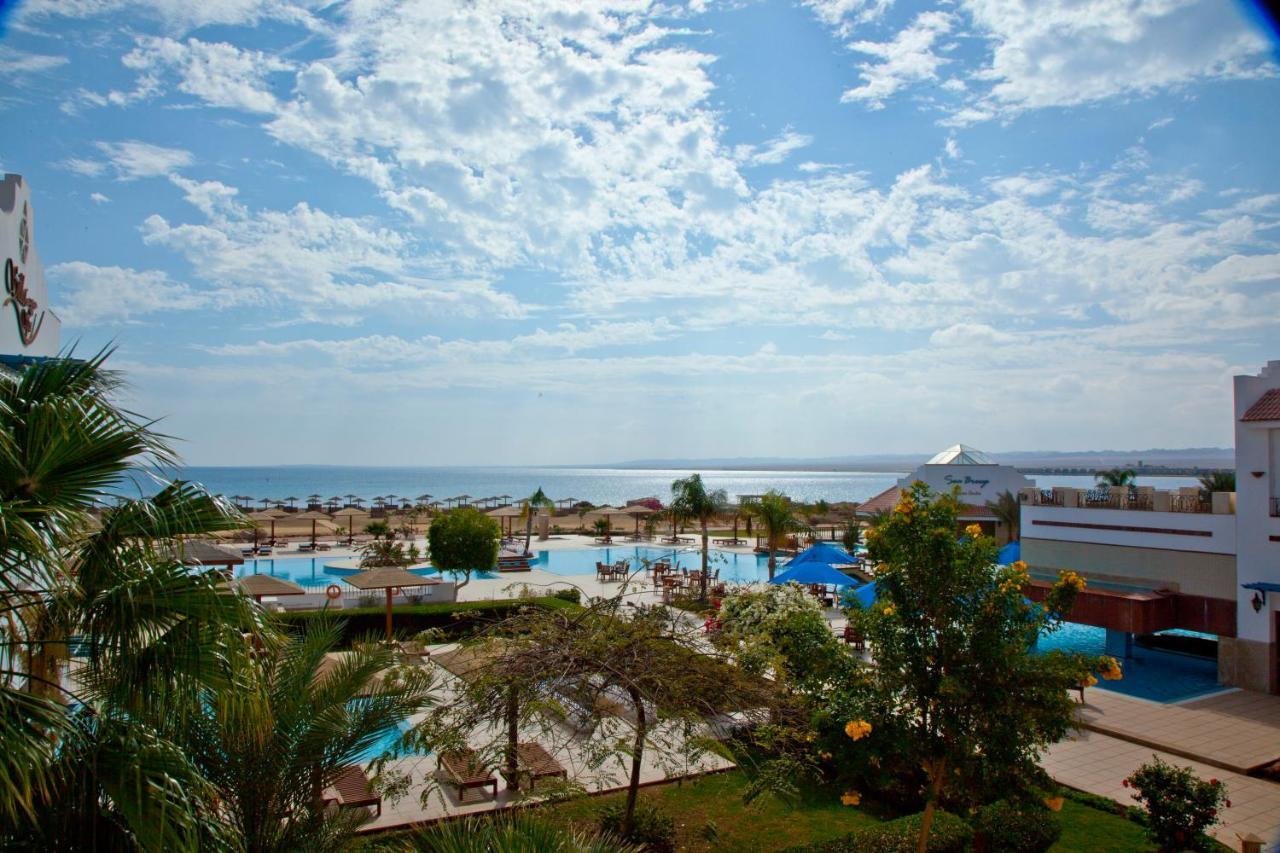 Lahami Bay Beach Resort Abū Ghuşūn Esterno foto